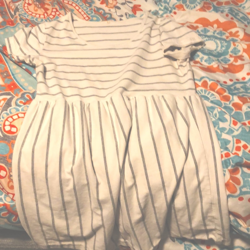 11-12 gray white dress